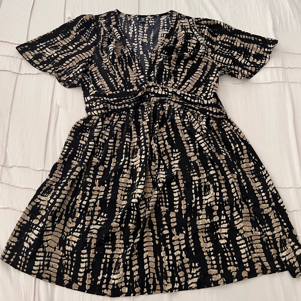SHEIN Black and Tan Dolman Sleeve V-Neck Sundress